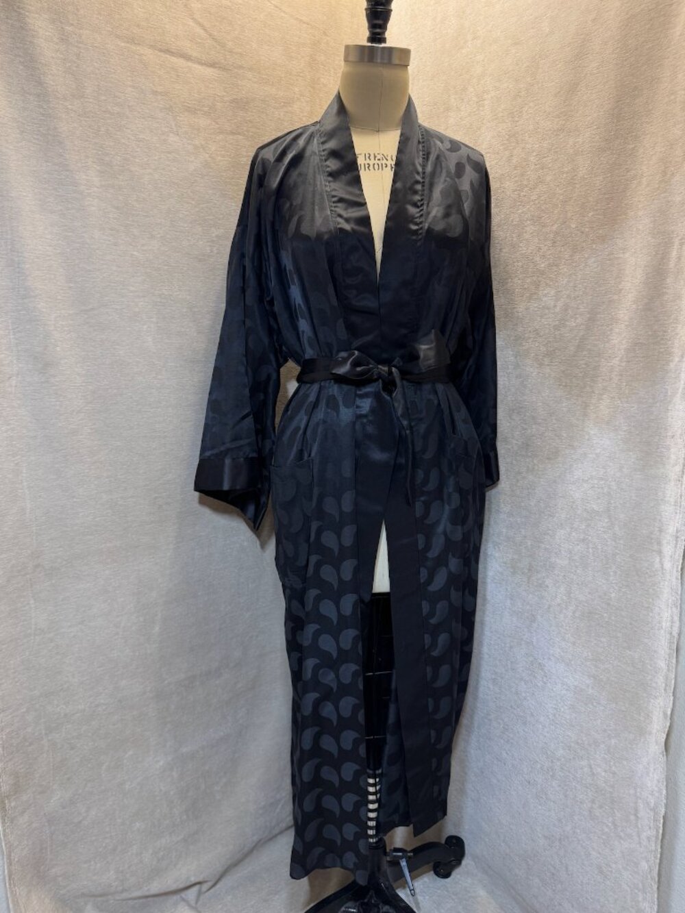 Vintage Christian Dior Monsieur Vintage Gray Jacquard Robe
